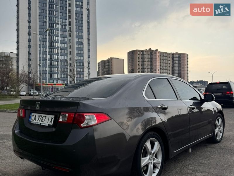 Седан Honda Accord 2010 в Черкассах
