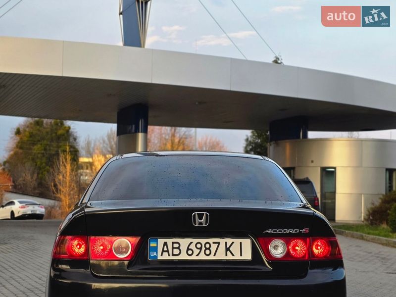 Седан Honda Accord 2005 в Виннице