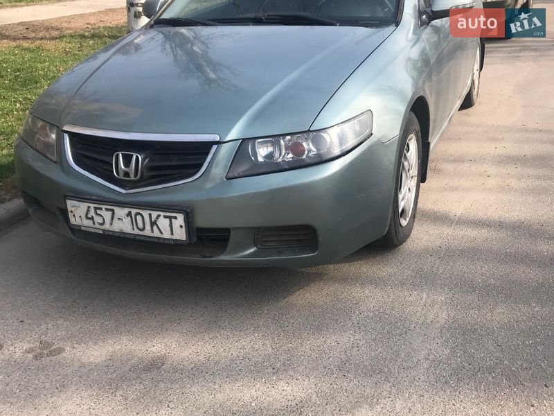 Седан Honda Accord 2003 в Киеве
