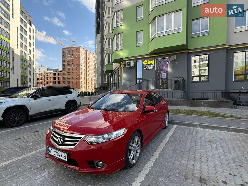 Седан Honda Accord 2012 в Ивано-Франковске