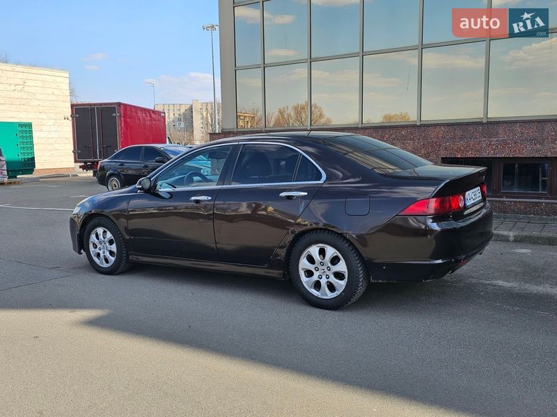 Седан Honda Accord 2006 в Киеве