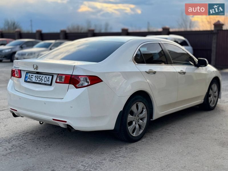 Седан Honda Accord 2010 в Днепре