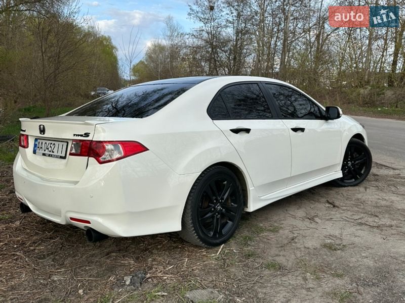 Седан Honda Accord 2010 в Ірпені