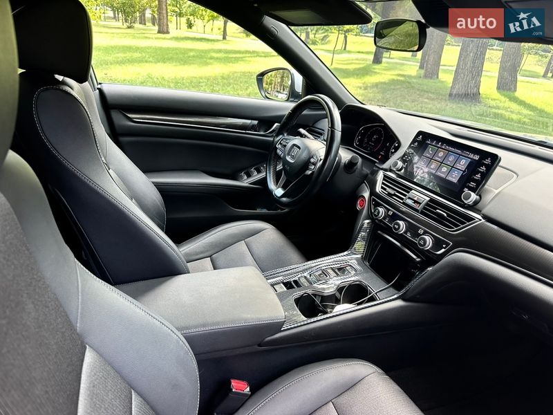 Седан Honda Accord 2020 в Киеве
