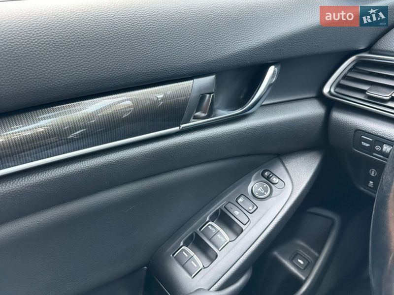 Седан Honda Accord 2020 в Киеве