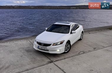 Купе Honda Accord 2012 в Каневе