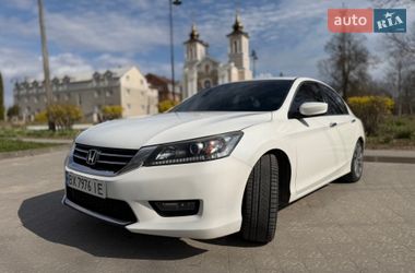 Седан Honda Accord 2013 в Городку