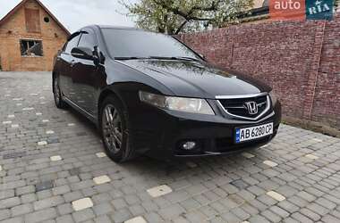 Седан Honda Accord 2004 в Іллінцях