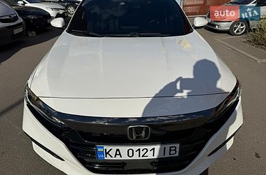 Седан Honda Accord 2019 в Киеве