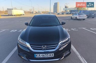 Седан Honda Accord 2015 в Києві