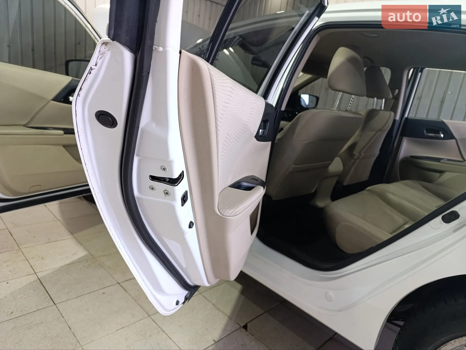 2017 Honda Accord - мініатюра 9