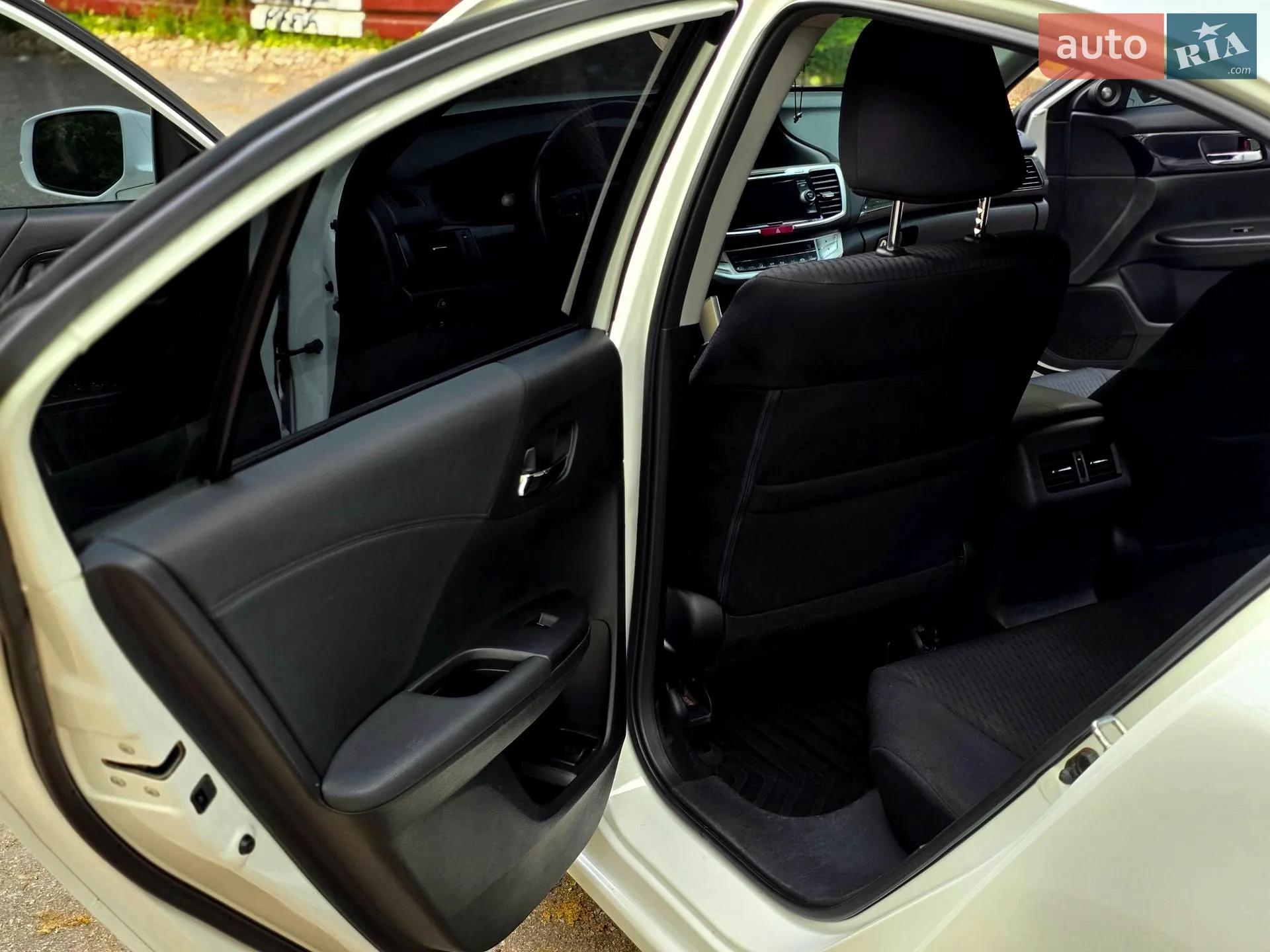 2013 Honda Accord - мініатюра 27