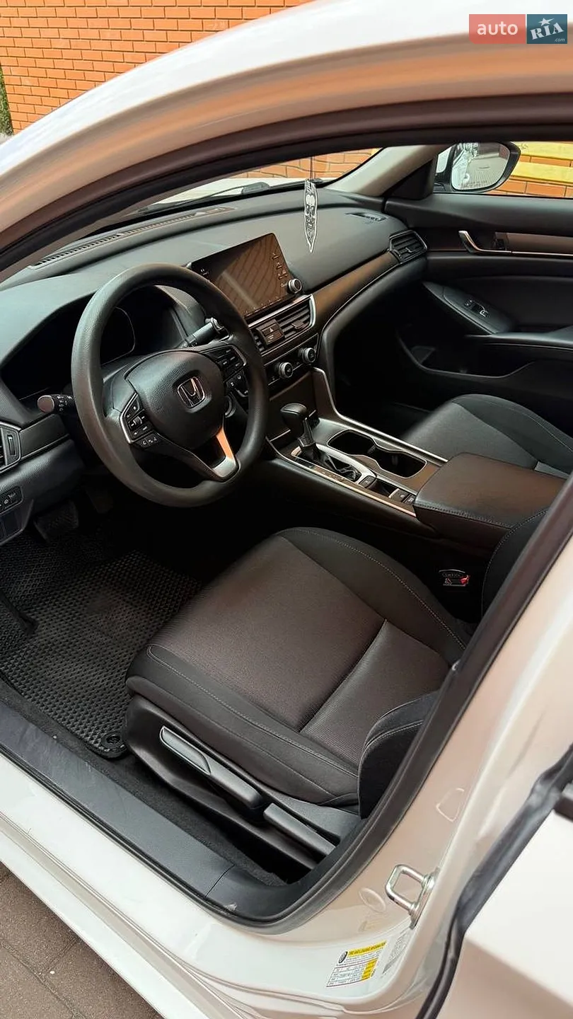 2017 Honda Accord - мініатюра 12