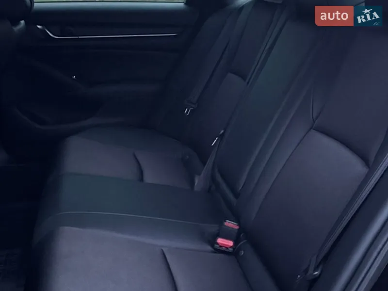 Honda Accord 2022 VIN 1HGCV3F28NA035400 фото оголошення 9 з 69