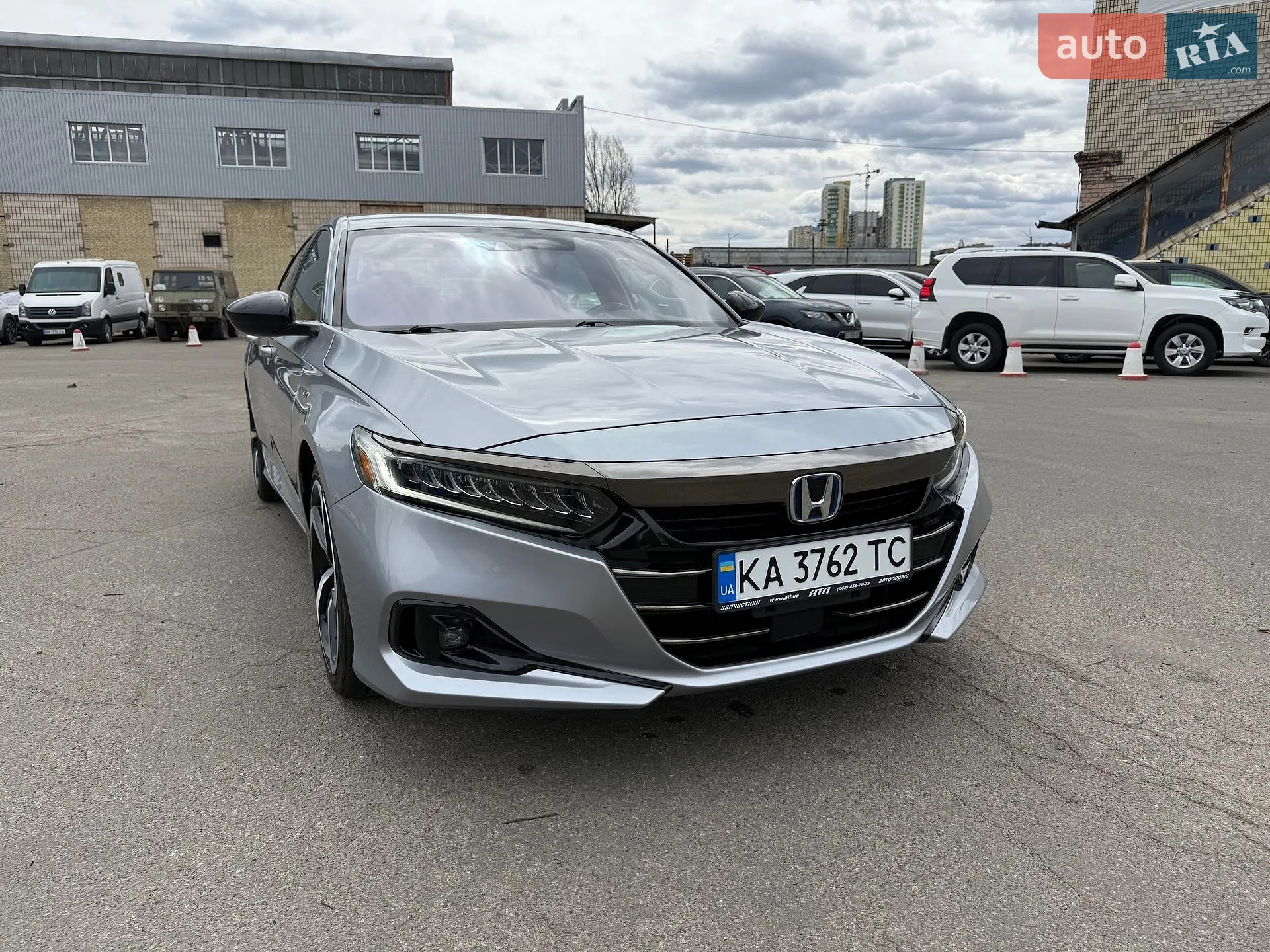 Honda Accord 2022 VIN 1HGCV3F20NA027811 фото оголошення 3 з 5