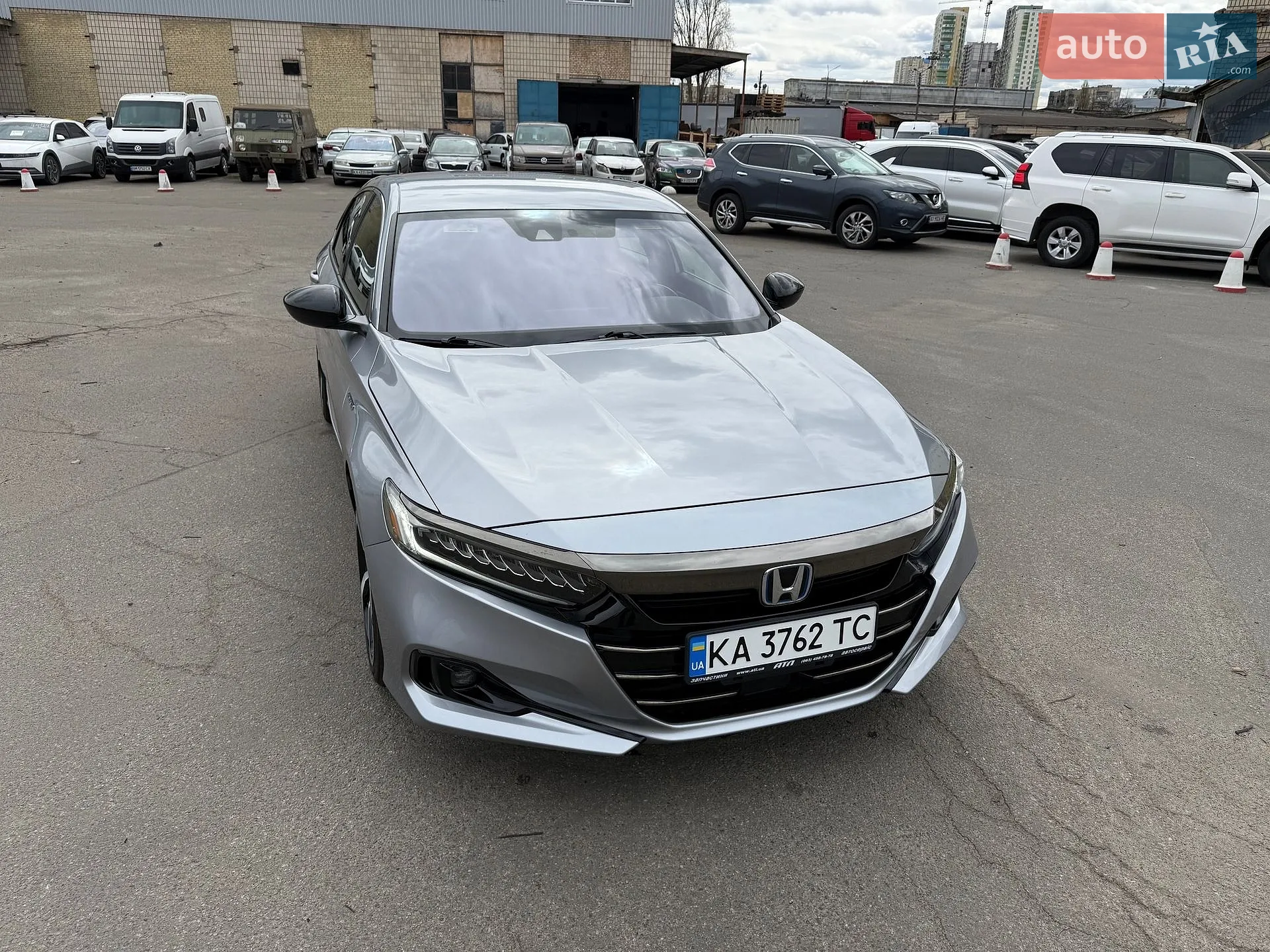 Honda Accord 2022 VIN 1HGCV3F20NA027811 фото оголошення 2 з 5