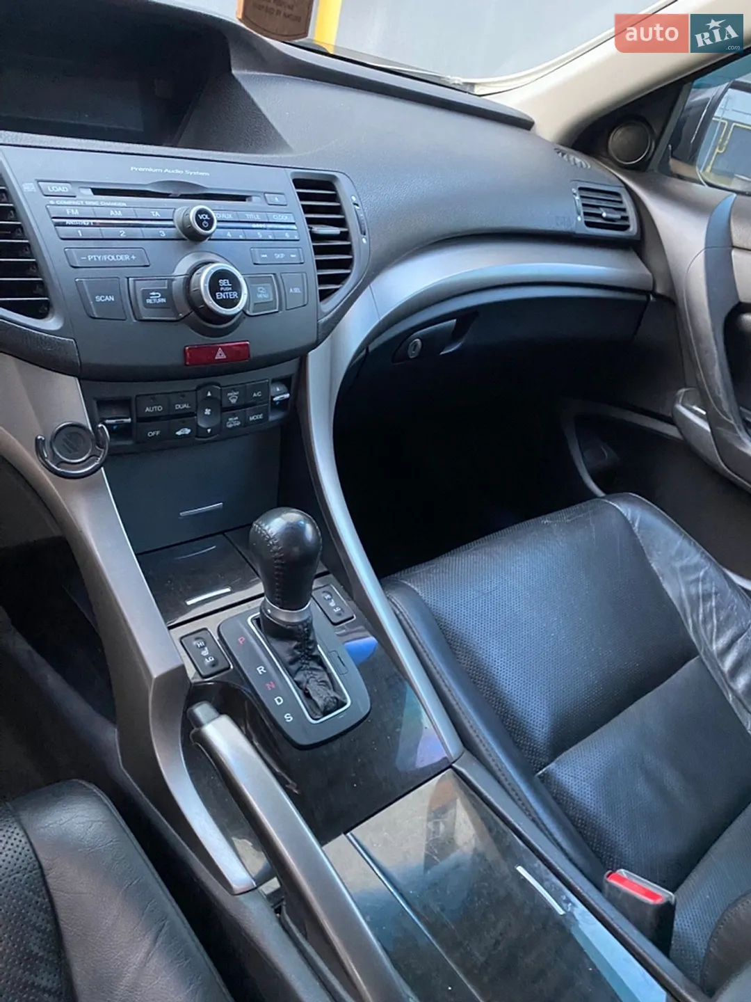 2010 Honda Accord - мініатюра 12