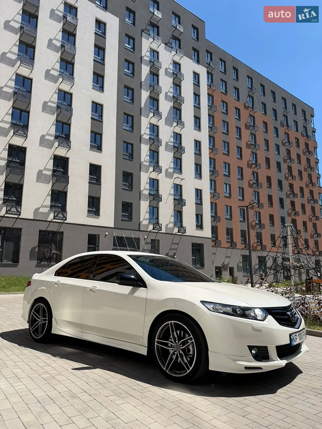 2010 Honda Accord - мініатюра 2