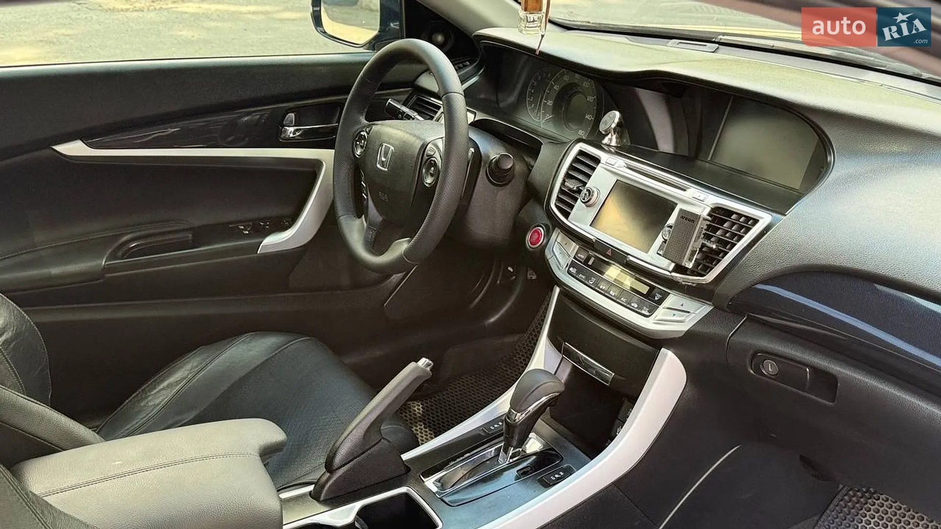 2013 Honda Accord - мініатюра 12