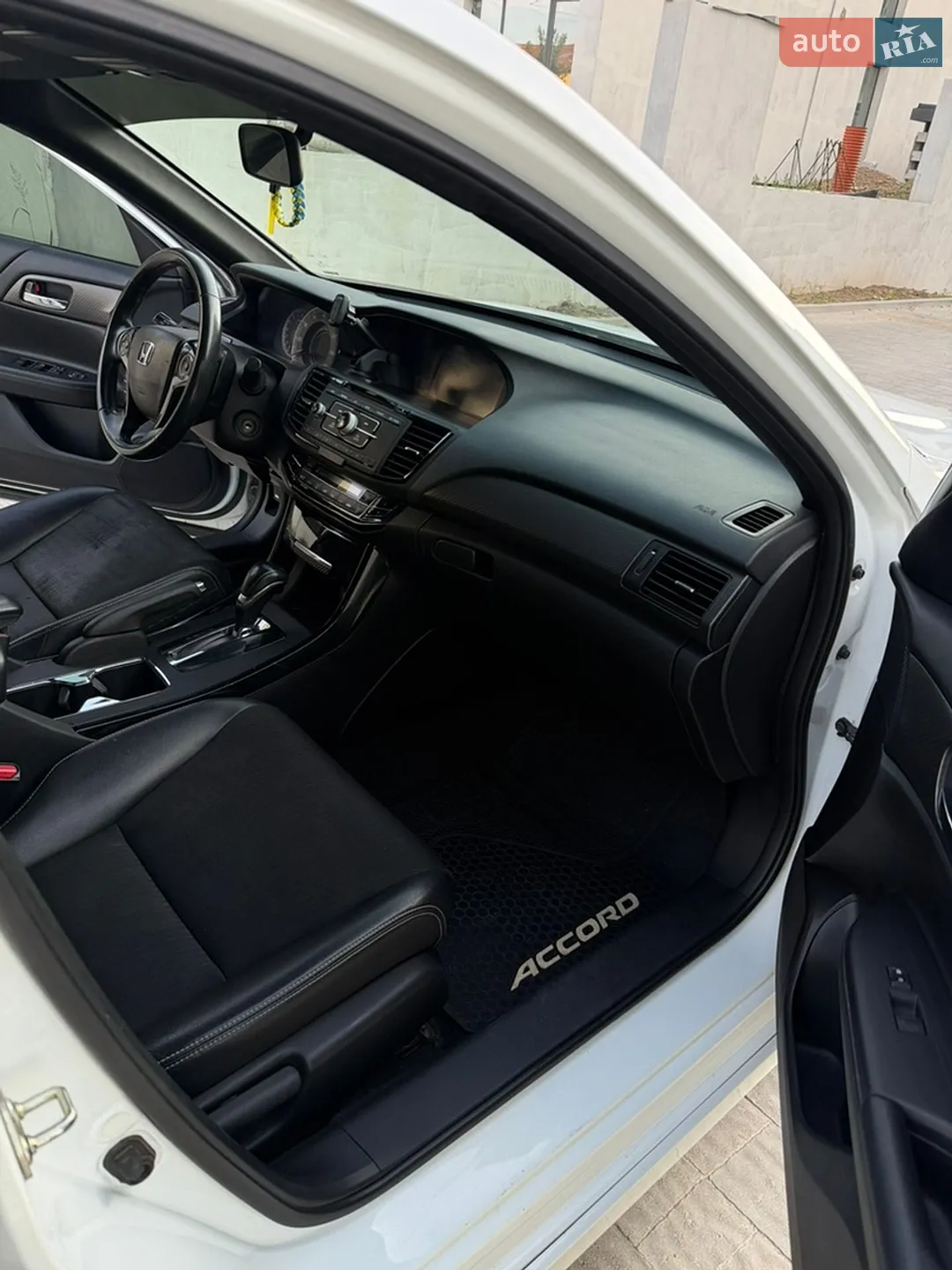 2016 Honda Accord - мініатюра 28