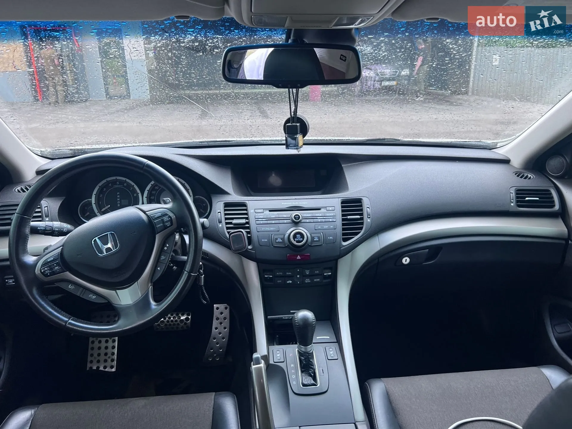 2010 Honda Accord - мініатюра 11