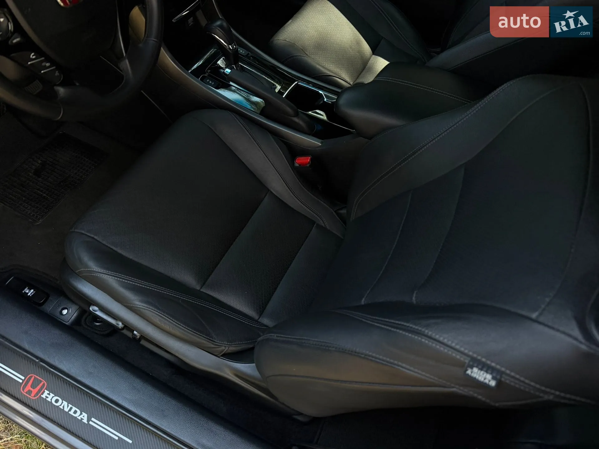 2016 Honda Accord - мініатюра 24