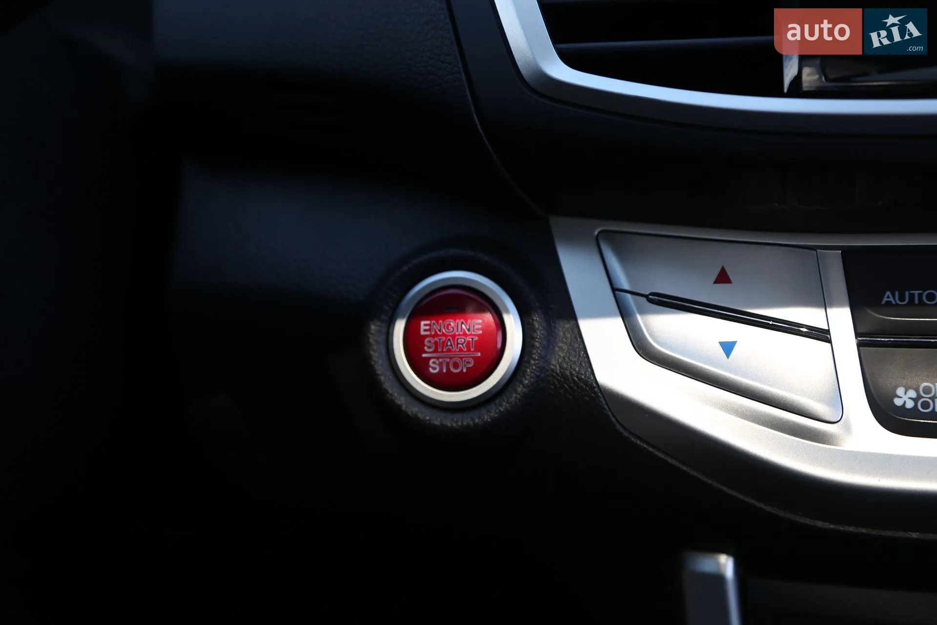 2013 Honda Accord - мініатюра 28