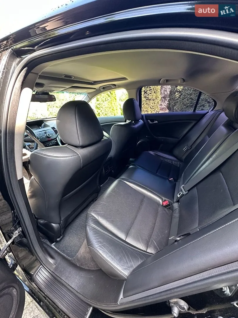 2010 Honda Accord - мініатюра 9