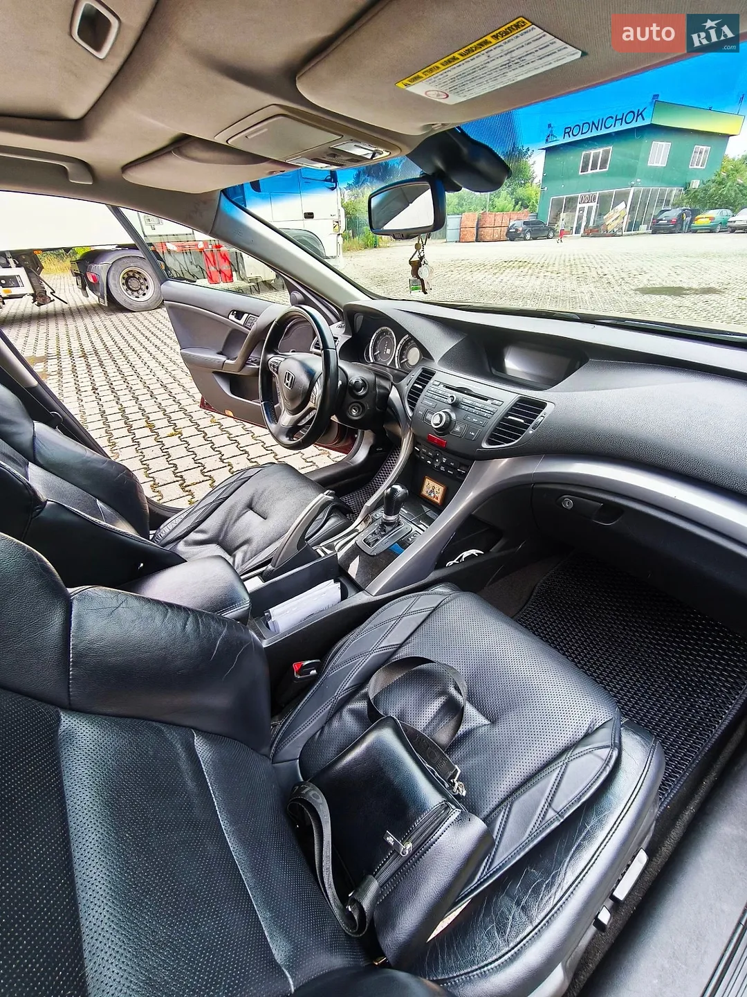 2010 Honda Accord - мініатюра 10