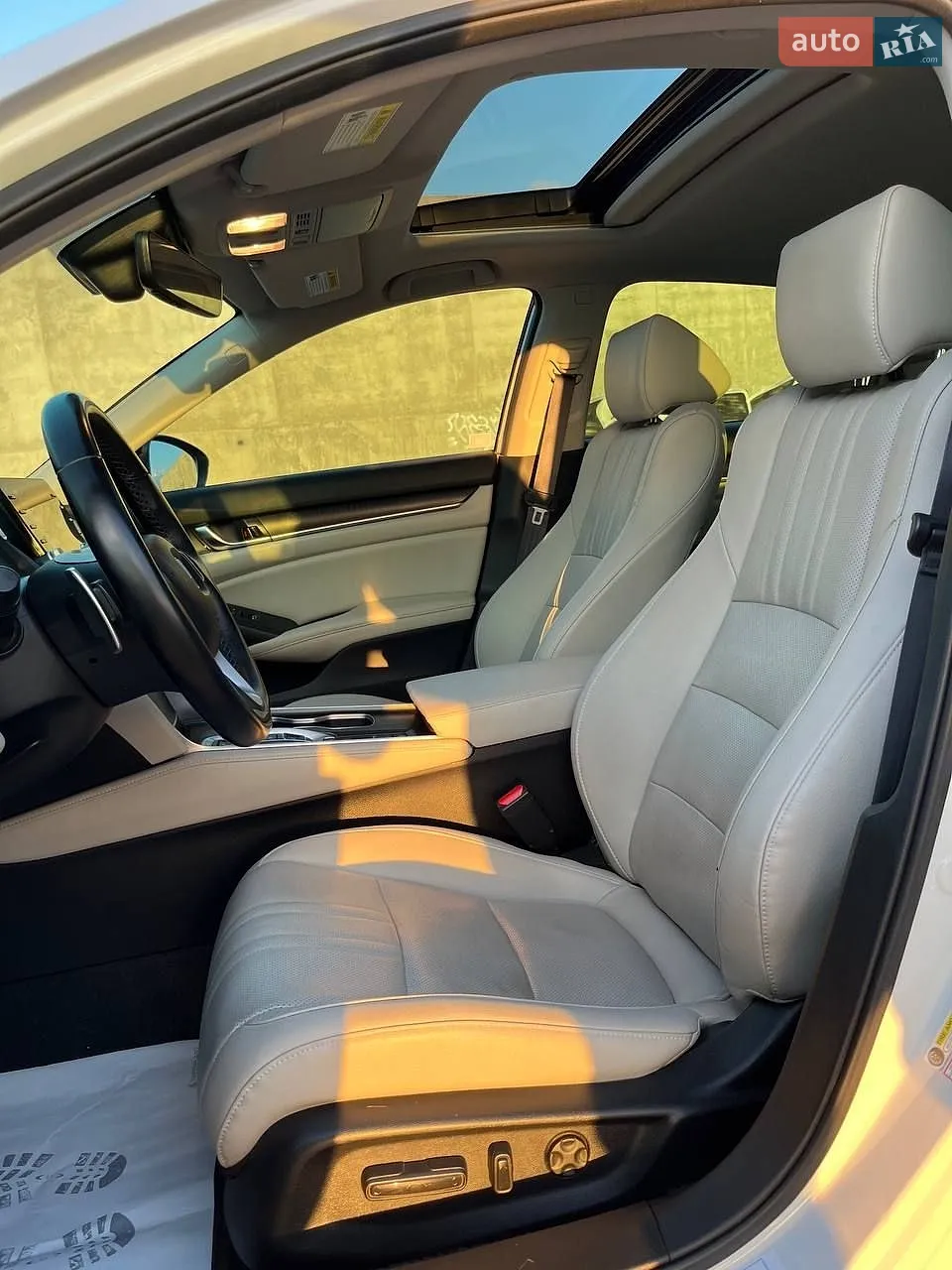 2020 Honda Accord - мініатюра 19