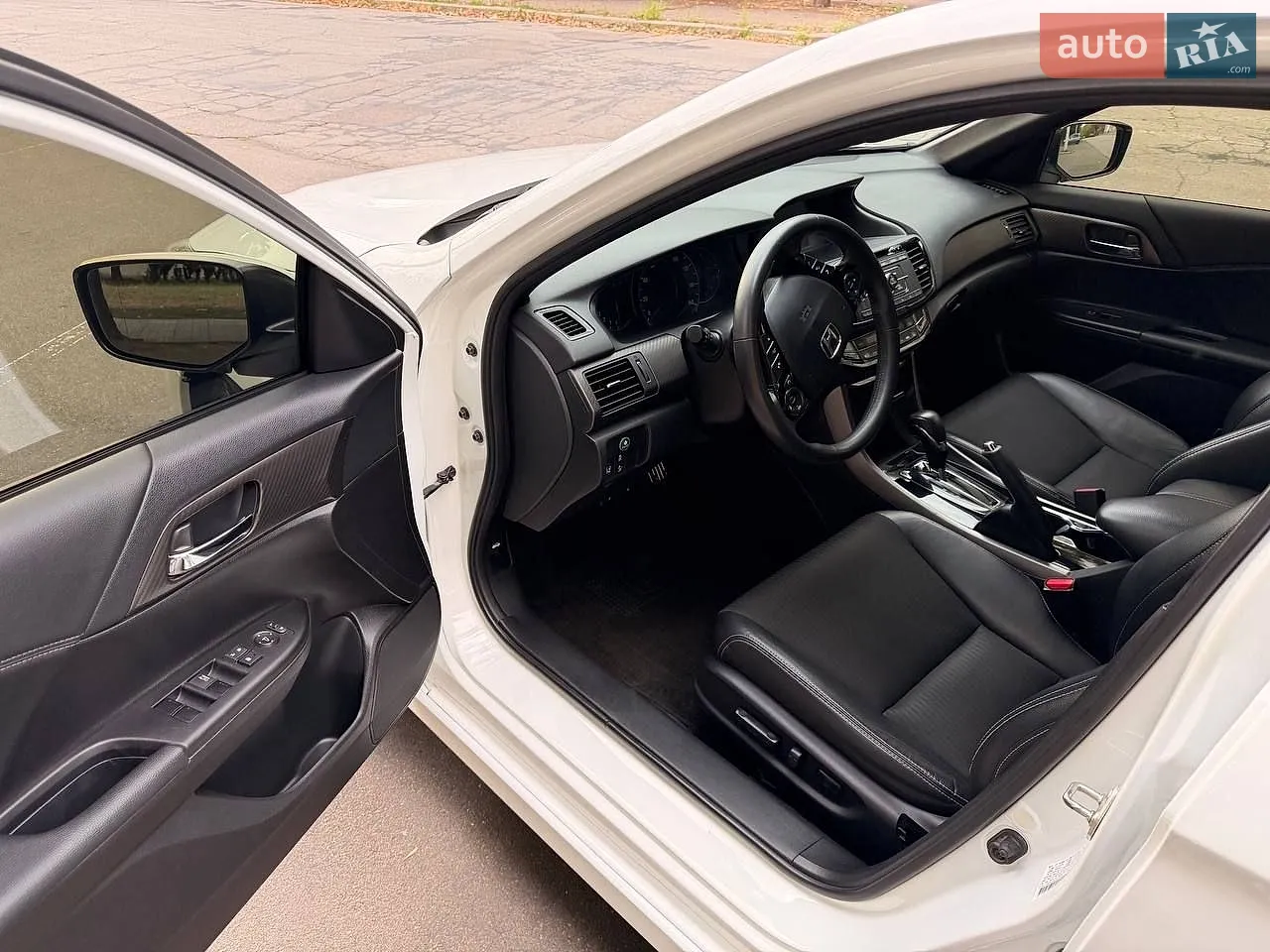 2016 Honda Accord - мініатюра 13