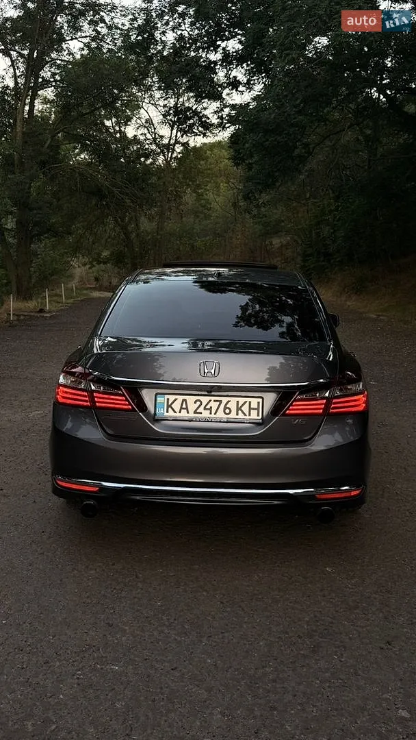 2015 Honda Accord - мініатюра 2