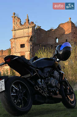 Мотоцикл Без обтекателей (Naked bike) Honda CB 1000R 2022 в 