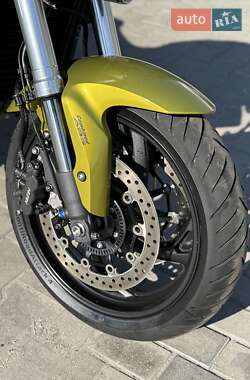 Мотоцикл Без обтекателей (Naked bike) Honda CB 1000R 2010 в 