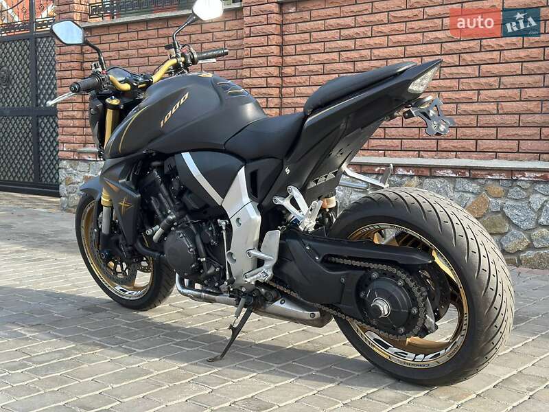 Мотоцикл Без обтекателей (Naked bike) Honda CB 1000R 2012 в Киеве