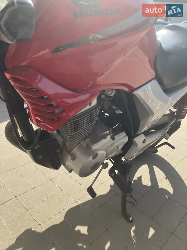 Мотоцикл Классік Honda CB 125F 2015 в 