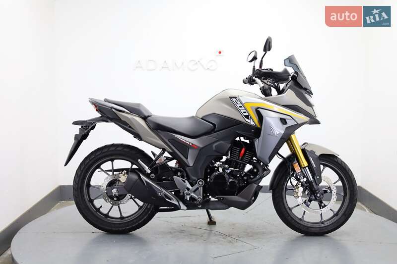 Honda CB 200X