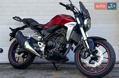Мотоцикл Спорт-туризм Honda CB 250R 2018 в 