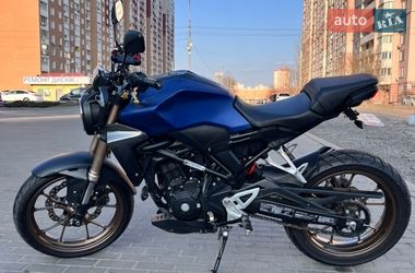 Мотоцикл Без обтікачів (Naked bike) Honda CB 300F 2020 в Києві