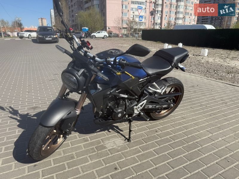 Мотоцикл Без обтекателей (Naked bike) Honda CB 300F 2020 в Киеве фото 2 Мотоцикл Без обтекателей (Naked bike) Honda CB 300F 2020 в Киеве