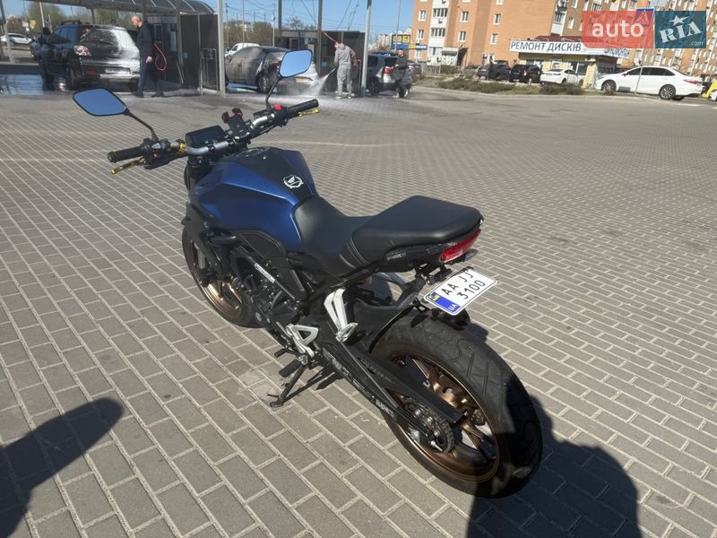 Мотоцикл Без обтекателей (Naked bike) Honda CB 300F 2020 в Киеве фото 7 Мотоцикл Без обтекателей (Naked bike) Honda CB 300F 2020 в Киеве