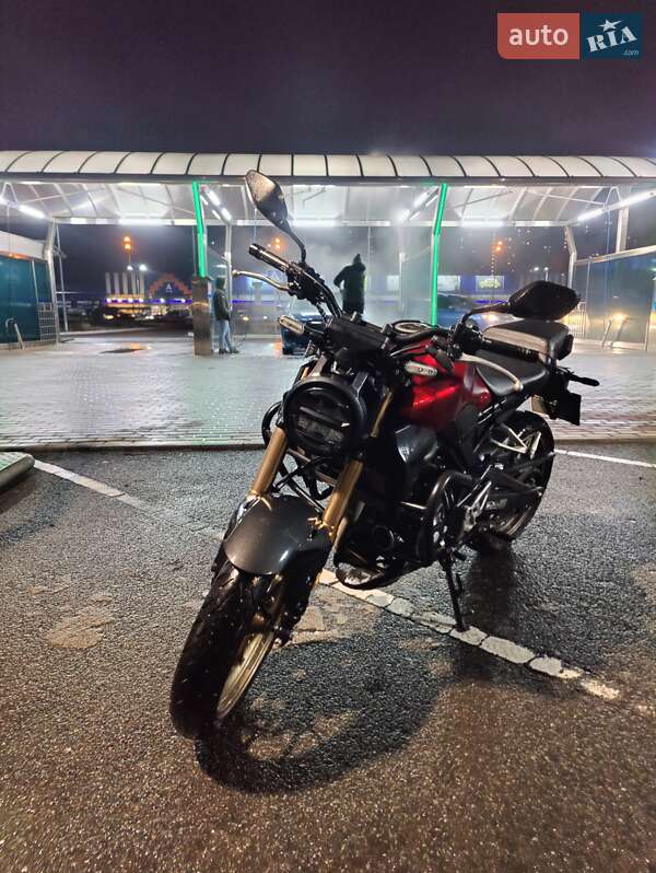 Мотоцикл Без обтікачів (Naked bike) Honda CB 300R 2021 в Києві