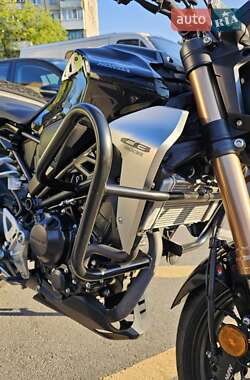 Мотоцикл Без обтекателей (Naked bike) Honda CB 300R 2021 в 