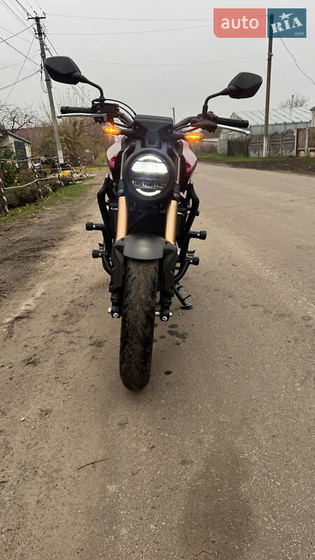 Мотоцикл Классік Honda CB 300R 2021 в Васильківці