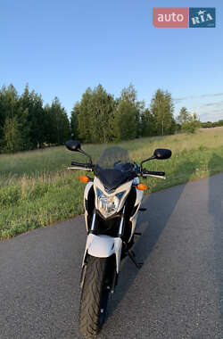 Мотоцикл Спорт-туризм Honda CB 400F 2013 в 