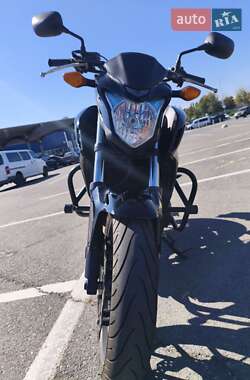 Мотоцикл Без обтекателей (Naked bike) Honda CB 400F 2014 в 