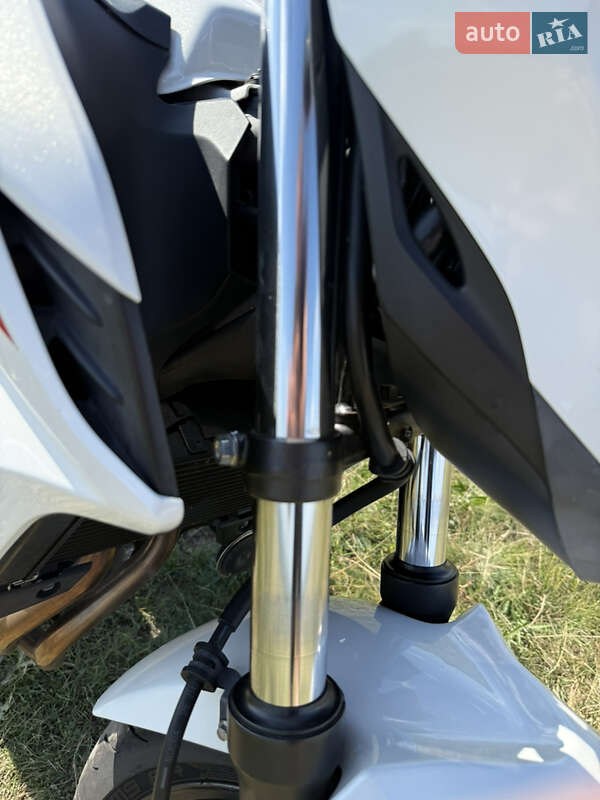 Мотоцикл Без обтекателей (Naked bike) Honda CB 400F 2013 в Лохвице фото 6 Мотоцикл Без обтекателей (Naked bike) Honda CB 400F 2013 в Лохвице