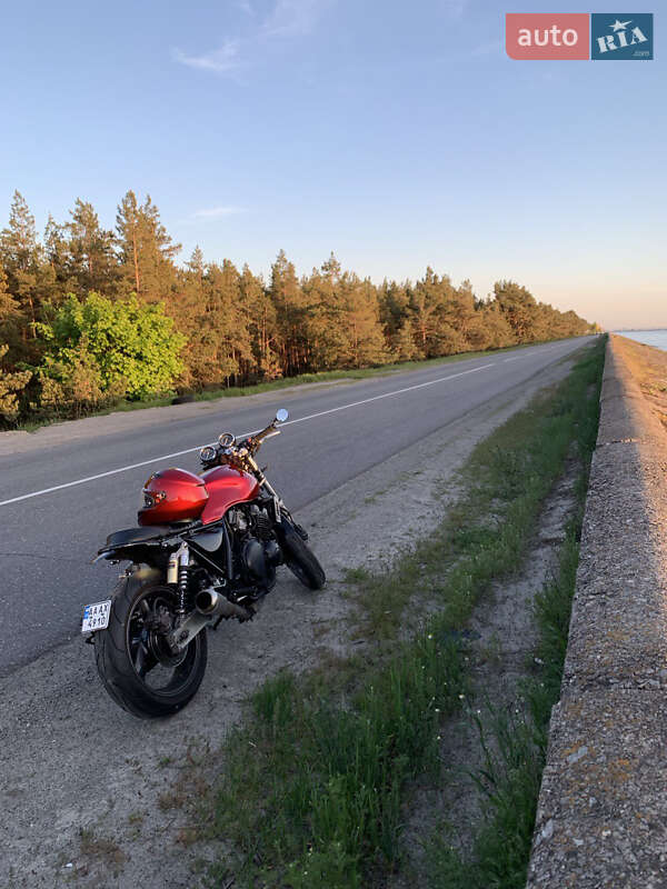 Мотоцикл Кастом Honda CB 400SF 2001 в Києві