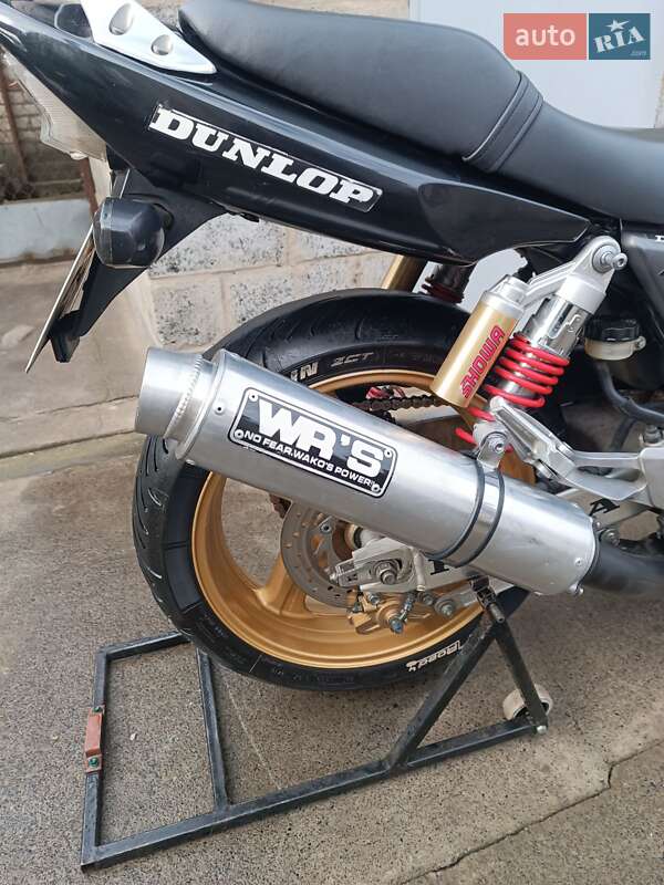 Мотоцикл Классік Honda CB 400SF 2003 в Слов'янську фото 18 Мотоцикл Классік Honda CB 400SF 2003 в Слов'янську