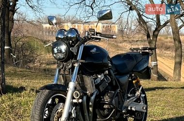 Мотоцикл Классік Honda CB 400SF 1997 в Одесі